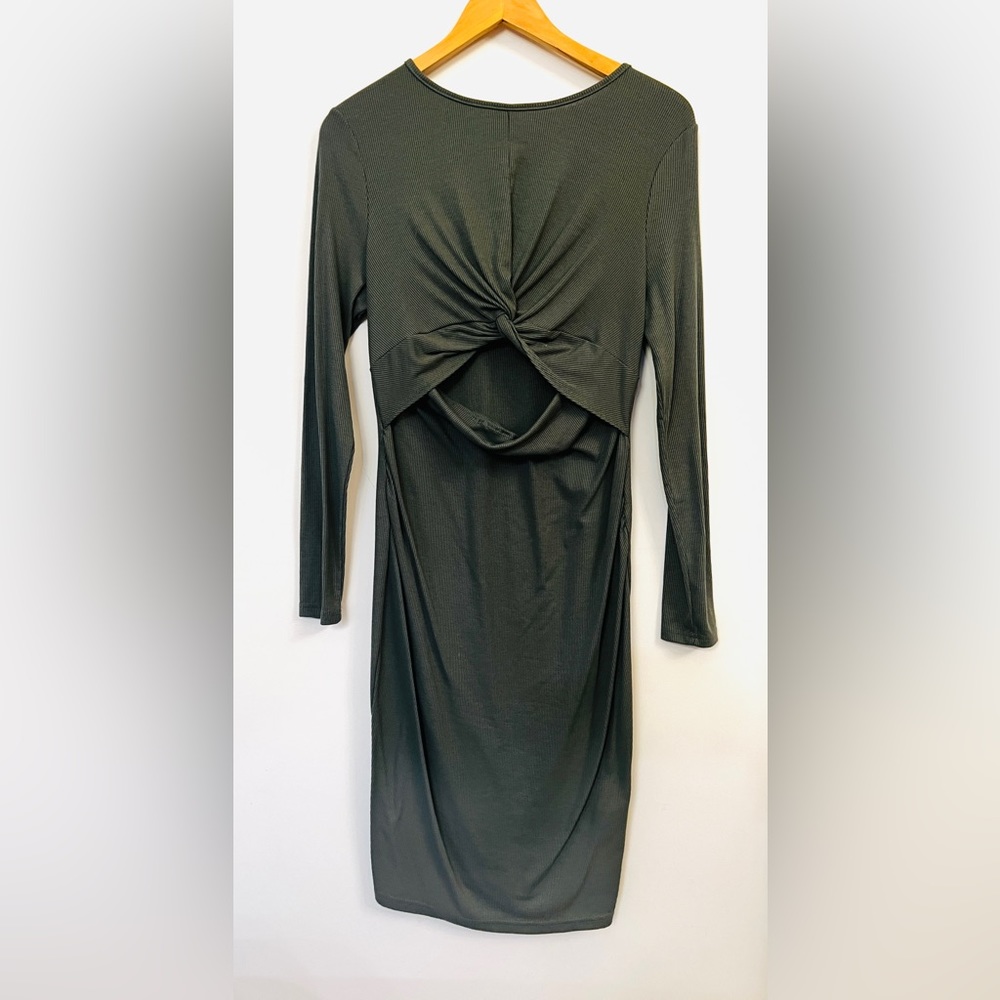 Green maternity dress